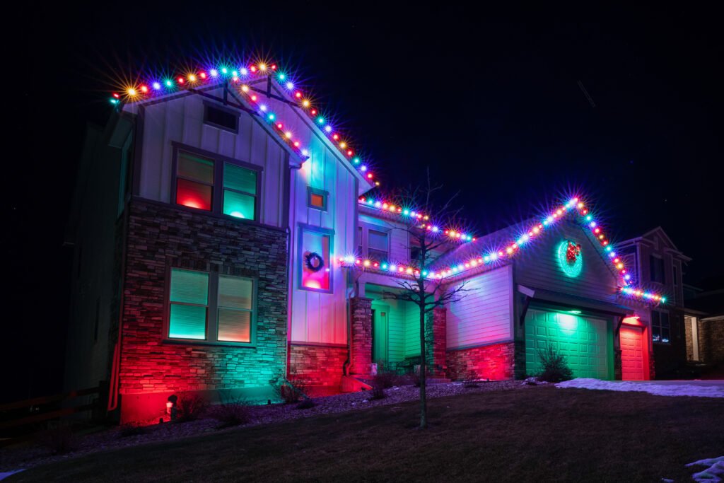 Holiday lighting service