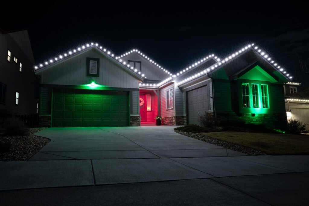 Residential holiday lights